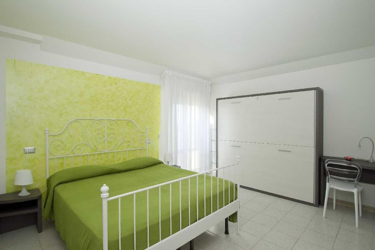 Hotel La Maestra Grottammare Camera foto