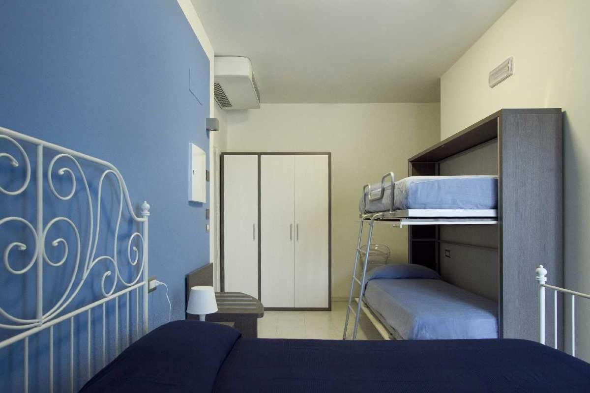 Hotel La Maestra Grottammare Camera foto